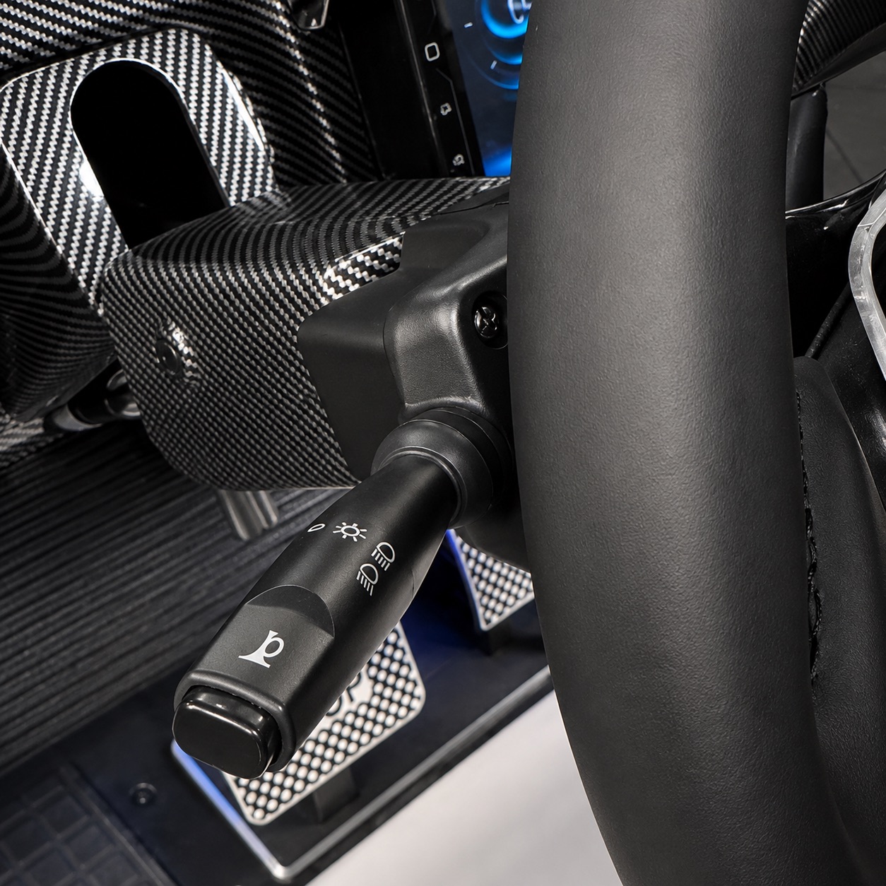 Tilt steering